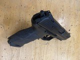 HECKLER & KOCH HK P30 .40 S&W - 3 of 3
