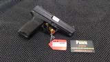 HECKLER & KOCH USP 45 .45 ACP - 1 of 3