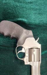 TAURUS M415 2.5" Ported .41 REM MAG - 3 of 3