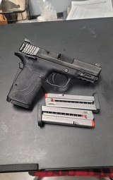 SMITH & WESSON M&P9 SHIELD EZ M2.0 9MM LUGER (9X19 PARA) - 1 of 3