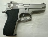 SMITH & WESSON 5906 9MM LUGER (9X19 PARA) - 2 of 3