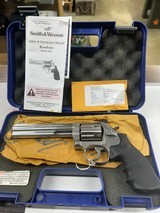 SMITH & WESSON 686 PLUS .357 MAG - 1 of 3