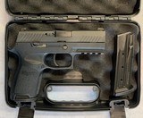 SIG SAUER P320 COMPACT 9MM LUGER (9X19 PARA) - 1 of 3