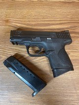 SMITH & WESSON M&P 40C .40 S&W - 1 of 2