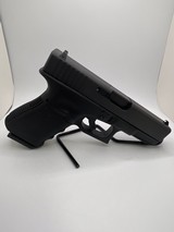 GLOCK 19 g19 gen 3 9MM LUGER (9X19 PARA) - 1 of 3