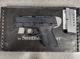 SMITH & WESSON M&P9 SHIELD 9MM LUGER (9X19 PARA) - 1 of 2