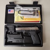 RUGER SR9 9MM LUGER (9X19 PARA) - 1 of 2
