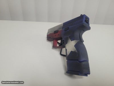 SPRINGFIELD ARMORY XD
Compact .40 S&W