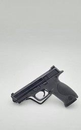 SMITH & WESSON M&P 40 .40 S&W - 1 of 3