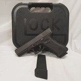 GLOCK 17 g17 gen 3 9MM LUGER (9X19 PARA) - 1 of 3