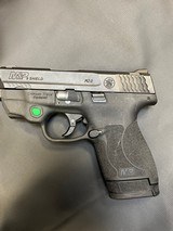 SMITH & WESSON M&P 9 Shield Crimson Trace 9MM LUGER (9X19 PARA) - 1 of 3