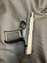 SMITH & WESSON SW40VE .40 S&W - 3 of 3