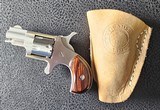NORTH AMERICAN ARMS Mini-Revolver 22 Mag Rosewood Bird&sbquo;&sbquo;s Head Grip .22 CA - 2 of 3