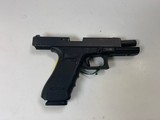 GLOCK 22 G22 GEN 4 .40 S&W - 1 of 3