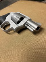 SMITH & WESSON 642-2 AIRWEIGHT .38 SPL - 3 of 3