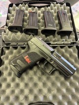 HECKLER & KOCH USP COMPACT 9MM LUGER (9X19 PARA) - 2 of 3