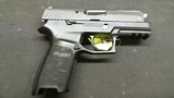 SIG SAUER P320 CARRY 9MM LUGER (9X19 PARA) - 1 of 3