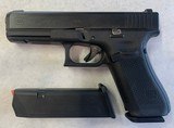 GLOCK 17 GEN 5 9MM LUGER (9X19 PARA) - 1 of 3