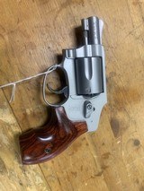 SMITH & WESSON ladysmith 642-2 .38 SPL - 2 of 3
