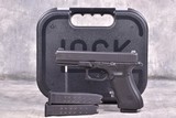 Glock G22
Gen 4 .40 S&W - 1 of 3