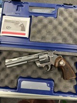 COLT PYTHON .357 MAG - 2 of 3