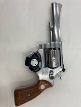 SMITH & WESSON 63 REVOLVER .22 LR - 1 of 3