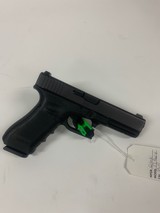 GLOCK 17 G17 GEN 4 9MM LUGER (9X19 PARA) - 1 of 3