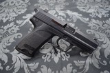 HECKLER & KOCH H&K USP .40 .40 S&W - 1 of 3