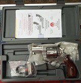 RUGER REDHAWK .44 MAGNUM - 1 of 3