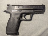 SMITH & WESSON M&P 40 .40 S&W - 2 of 3