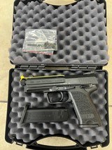 HECKLER & KOCH USP TACTICAL 9MM LUGER (9X19 PARA) - 1 of 3