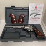 RUGER NEW MODEL SUPER BLACK HAWK .44 MAGNUM - 1 of 3