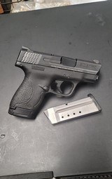 SMITH & WESSON M&P40 SHIELD .40 S&W - 1 of 3
