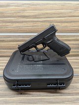 GLOCK 21 SF .45 ACP - 2 of 3