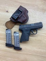 SMITH & WESSON M&P 40 SHIELD M2.0 .40 S&W - 1 of 3