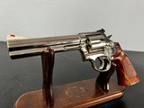 SMITH & WESSON MODEL 586 L FRAME .357 MAG - 2 of 3