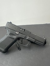 GLOCK 19 Gen5 9MM LUGER (9X19 PARA) - 2 of 3