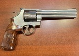 SMITH & WESSON 629-5 CLASSIC .44 MAGNUM - 3 of 3