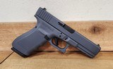 GLOCK 21 Gen 4, Cerakote Gray .45 ACP - 1 of 3