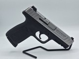 SMITH & WESSON SD40 VE .40 S&W - 2 of 3