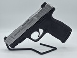 SMITH & WESSON SD40 VE .40 S&W - 1 of 3