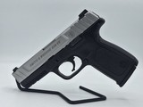 SMITH & WESSON SD9 VE 9MM LUGER (9X19 PARA) - 1 of 3