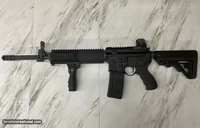 ROCK RIVER ARMS LAR-15 ELITE OPERATOR 2 5.56X45MM NATO