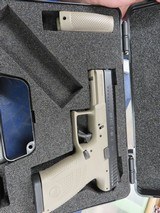 CZ CZ P-10 C 9MM LUGER (9X19 PARA) - 1 of 3