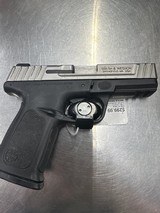SMITH & WESSON SD40VE .40 S&W - 1 of 3