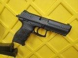 HECKLER & KOCH HK P30L .40 S&W - 2 of 3