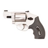 SMITH & WESSON 642-UC .38 SPL - 1 of 3