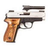 SIG SAUER P229 SAS .40 S&W - 2 of 3