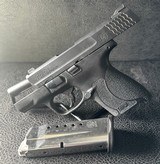 SMITH & WESSON M&P 9 SHIELD M2.0 9MM LUGER (9X19 PARA) - 1 of 3