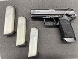 HECKLER & KOCH USP .40 S&W - 2 of 3